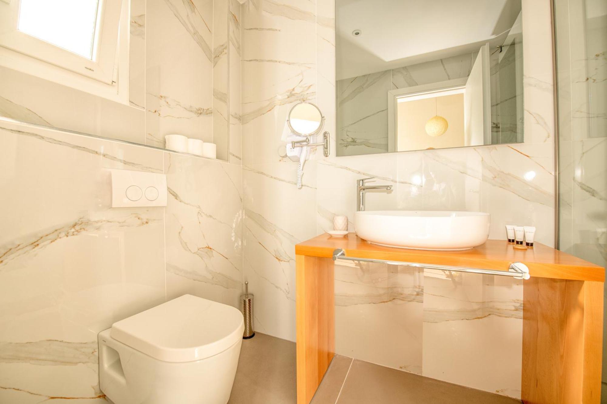 Ekati Mare Lifestyle 4* Kávos