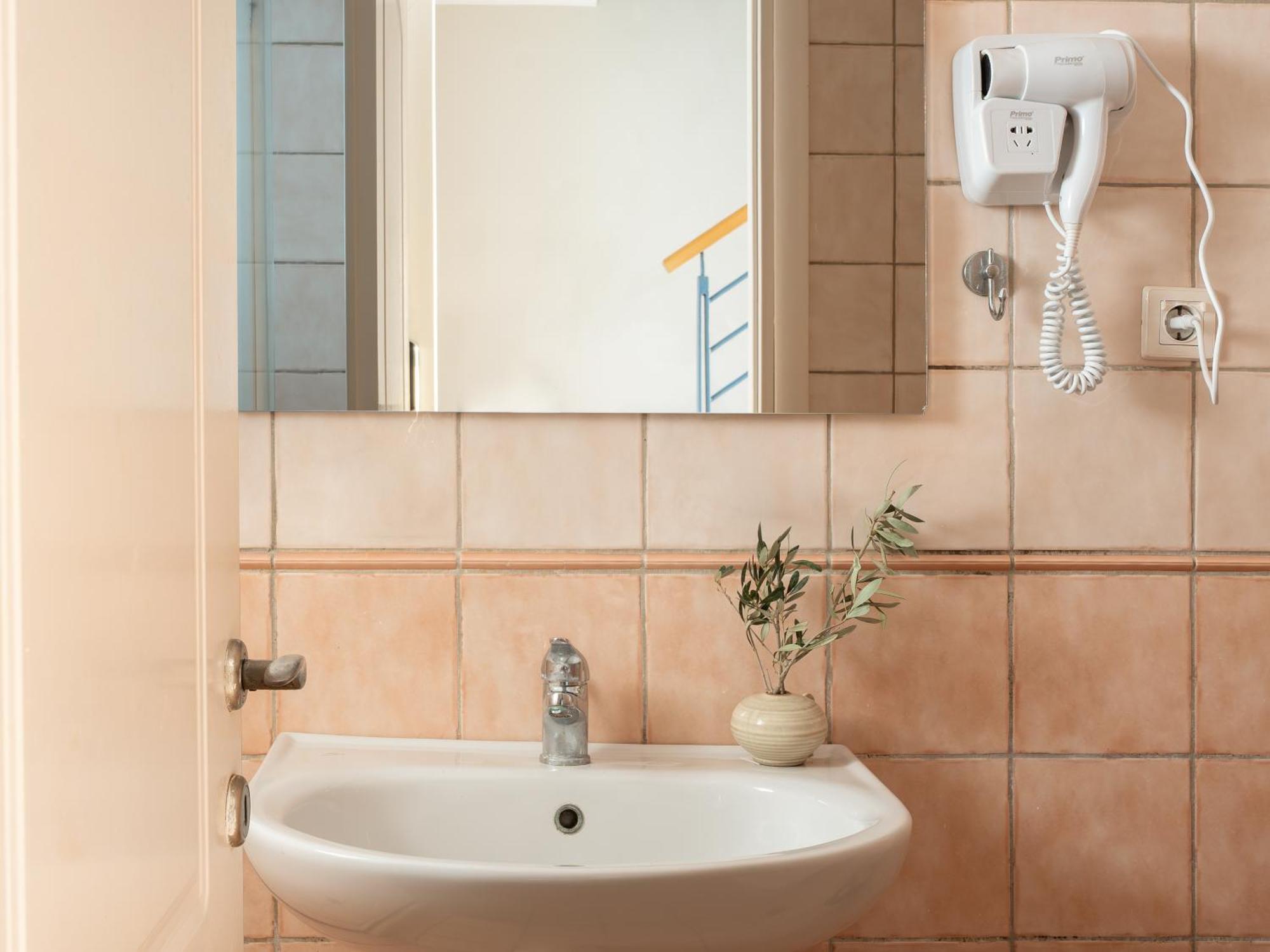 Hotel Ekati Mare Lifestyle Kávos